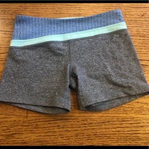 Ivivva grey shorts